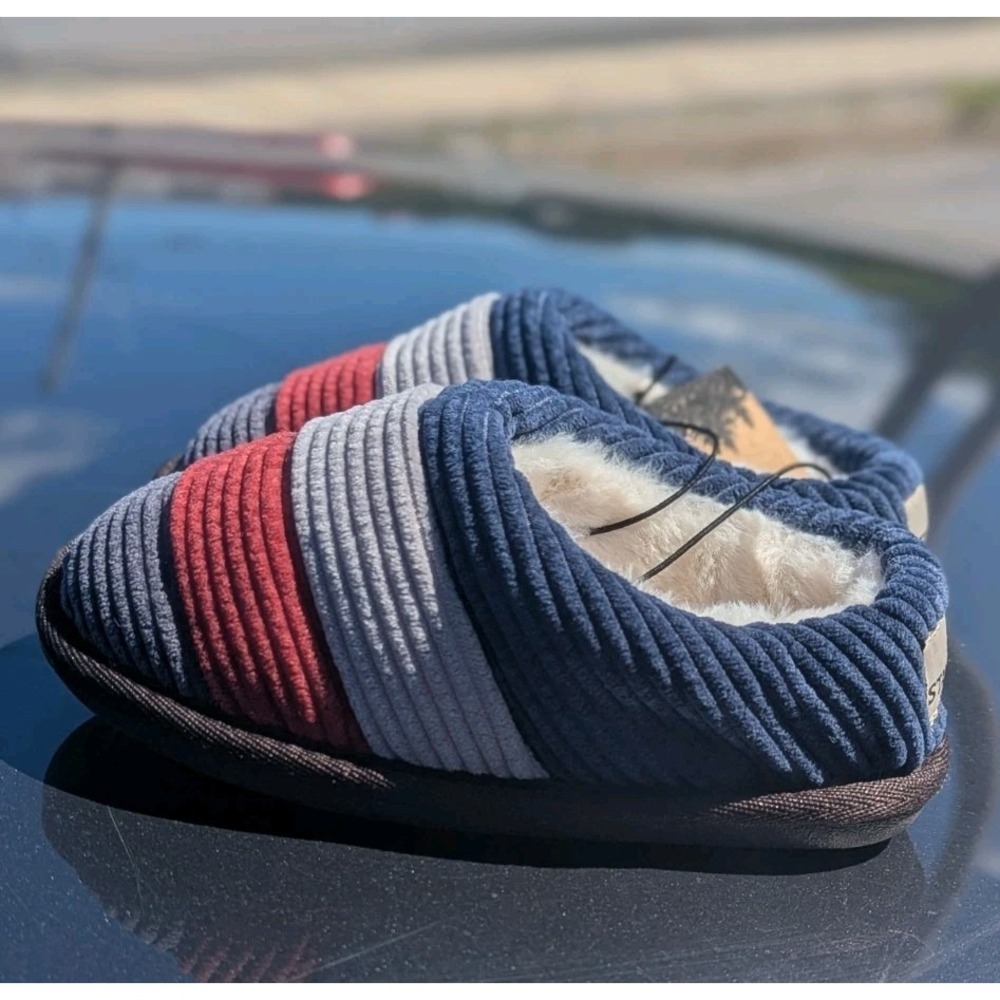 NWT Kids Cozy Corduroy Memory Foam Slippers Striped Staheekum Toddler 10